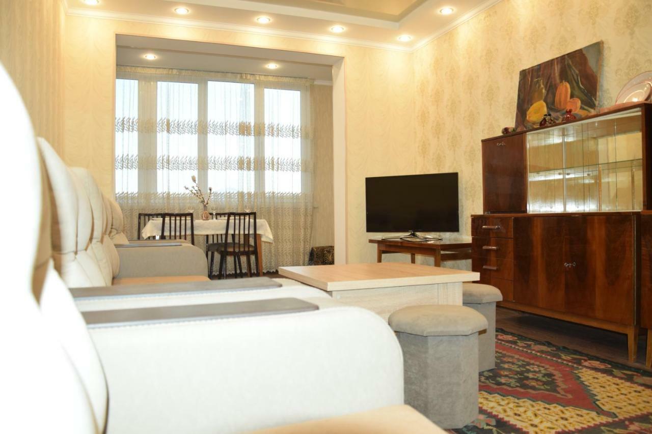 Massiv Apt Jerevan Exteriér fotografie